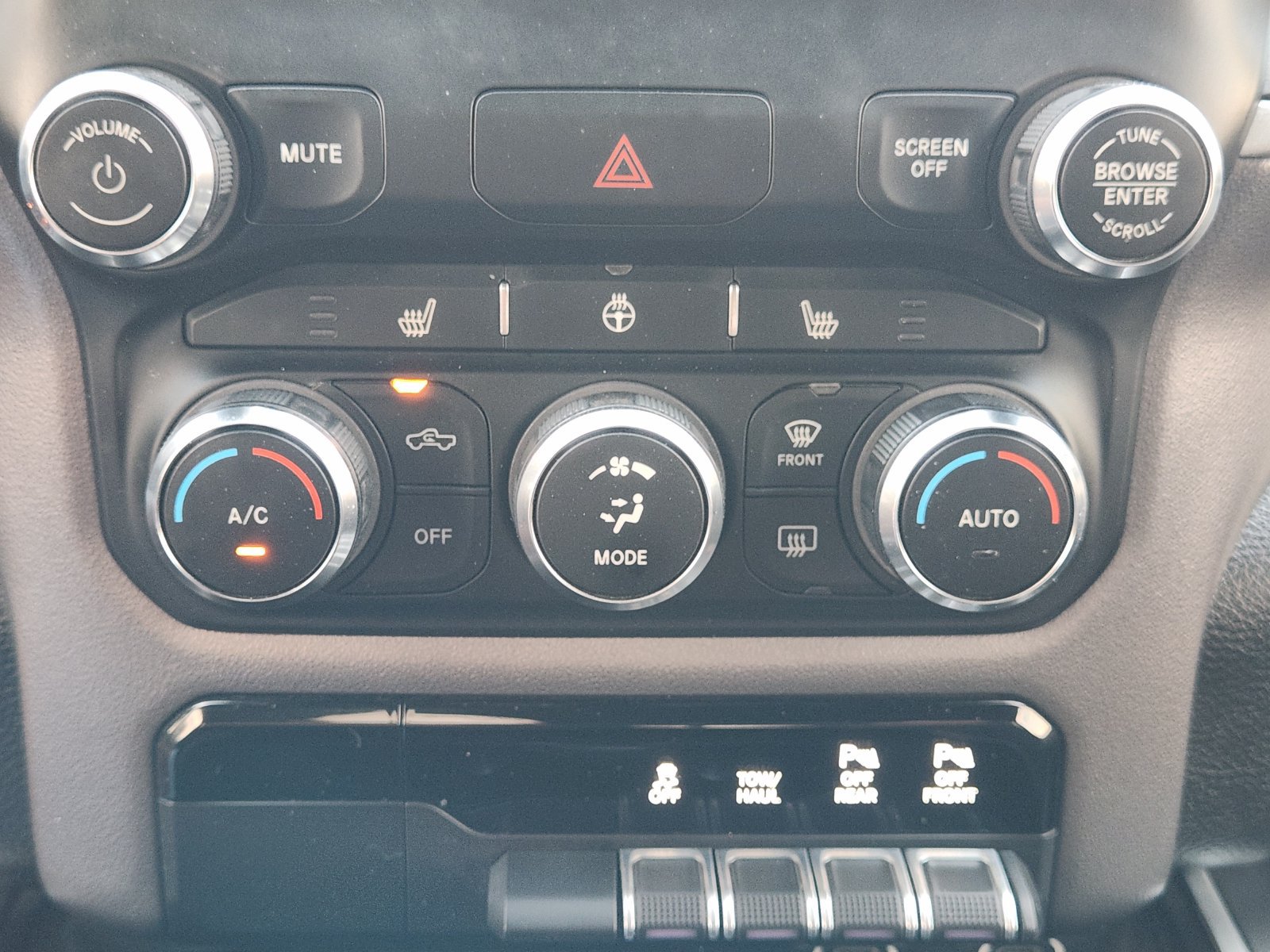 Used 2021 RAM 1500 Big Horn AWD/4WD image 22