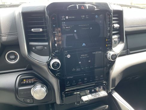 Used 2024 RAM 1500 Laramie image 14