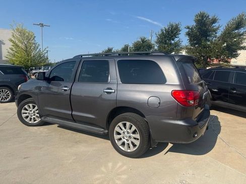 Used 2014 Toyota Sequoia Platinum AWD/4WD image 5