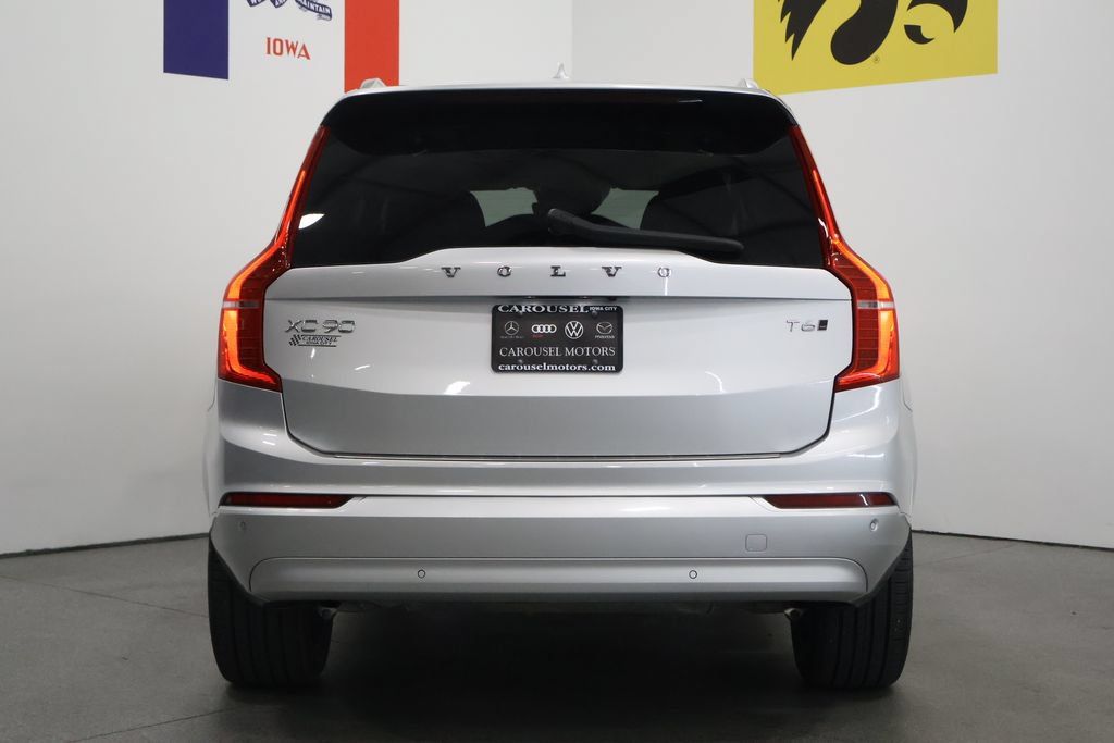 Used 2022 Volvo XC90 T6 Momentum w/ Advanced Package AWD/4WD image 11