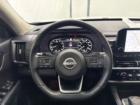 Used 2023 Nissan Pathfinder SL w/ SL Premium Package FWD image 26