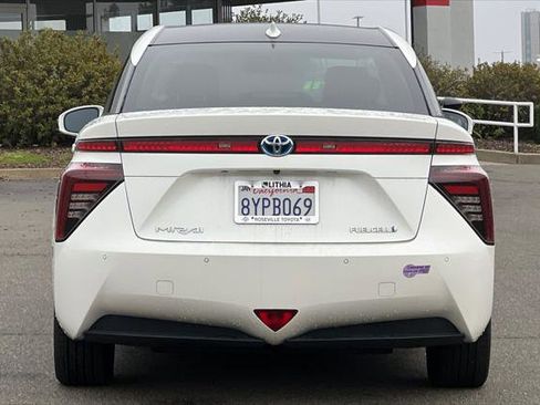 Certified 2018 Toyota Mirai image 8