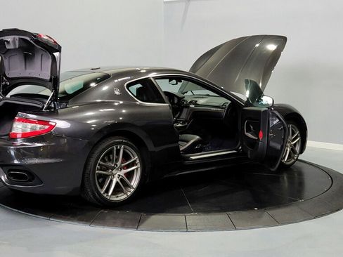 Used 2018 Maserati GranTurismo Sport RWD image 12