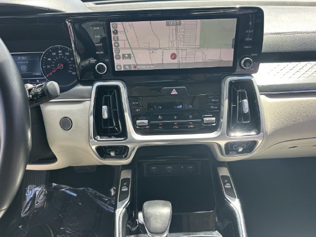 Certified 2021 Kia Sorento SX AWD/4WD image 16