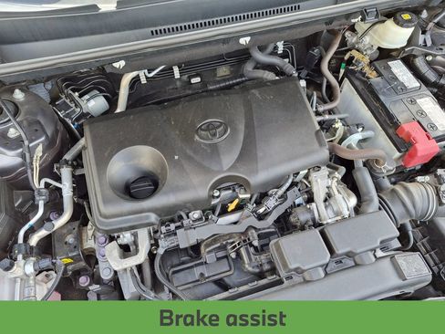 Used 2021 Toyota RAV4 XLE Premium FWD image 14
