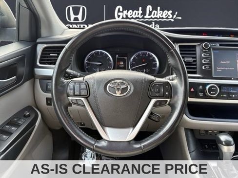 Used 2019 Toyota Highlander XLE AWD/4WD image 13
