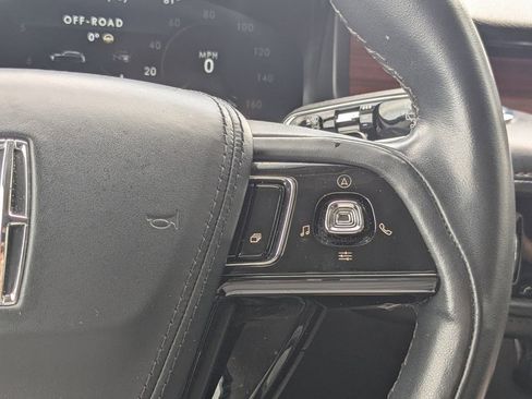 Used 2023 Lincoln Aviator Reserve image 30