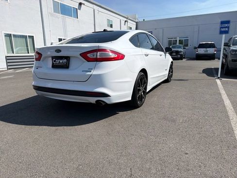 Used 2013 Ford Fusion SE FWD image 6