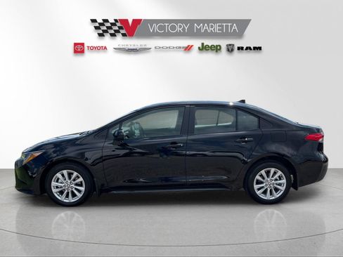 Used 2026 Toyota Corolla LE w/ LE Premium Package FWD image 2