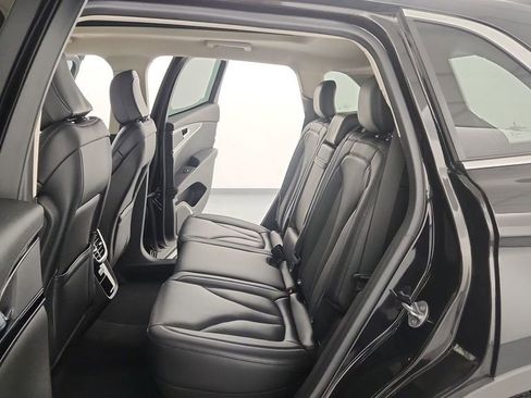 Used 2022 Lincoln Nautilus Reserve image 35