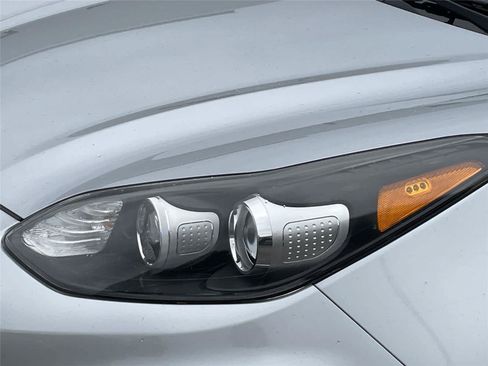Used 2020 Kia Sportage LX AWD/4WD image 9