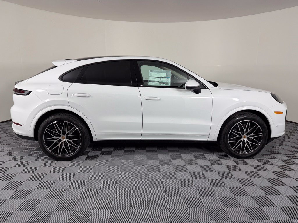 Used 2026 Porsche Cayenne Coupe AWD/4WD image 12