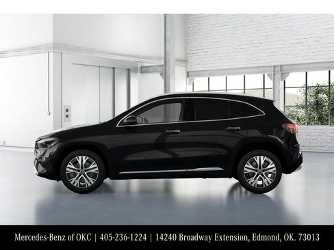Used 2025 Mercedes-Benz GLA 250 4MATIC image 34