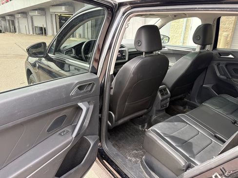 Used 2019 Volkswagen Tiguan SEL Premium AWD/4WD image 27