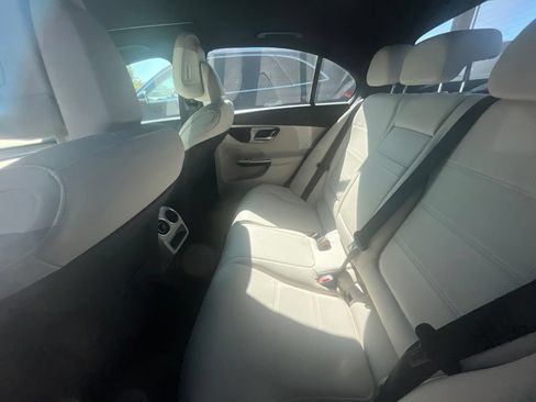 Used 2024 Mercedes-Benz C 300 Sedan image 9