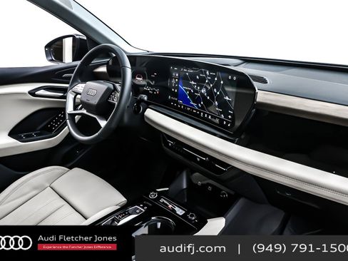 Used 2025 Audi Q6 e-tron Premium Plus w/ Premium Plus image 16