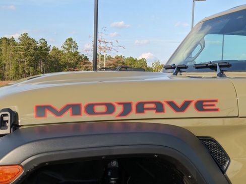 New 2026 Jeep Gladiator Mojave image 24