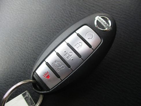 Used 2020 Nissan Armada SL w/ Premium Package image 48