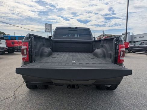 Used 2024 RAM 3500 Limited AWD/4WD image 14