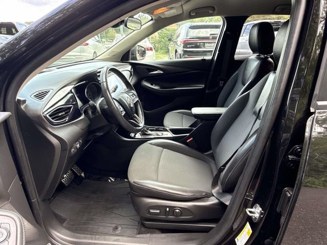 Certified 2023 Buick Encore GX Select w/ Sport Touring Package AWD/4WD image 11