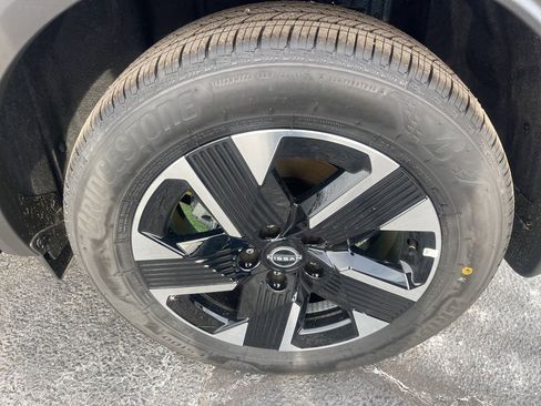 New 2026 Nissan Kicks SV w/ SV Premium Package AWD/4WD image 27