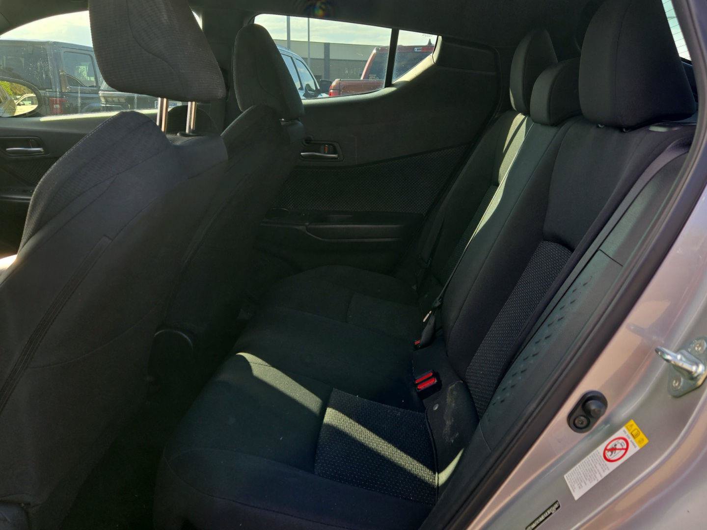 Used 2018 Toyota C-HR XLE FWD image 14