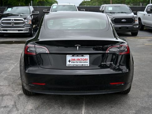 Used 2022 Tesla Model 3 Standard Range image 5