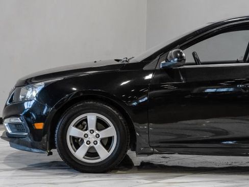 Used 2015 Chevrolet Cruze LT FWD image 14