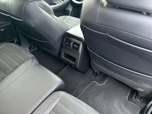 Used 2025 Mitsubishi Outlander SE FWD image 57