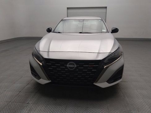 Used 2024 Nissan Altima 2.5 SR FWD image 15