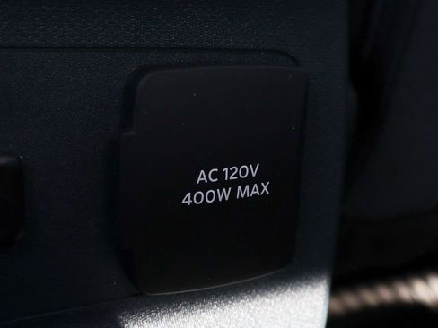 Used 2025 Ford Maverick XLT w/ Equipment Group 301A image 39