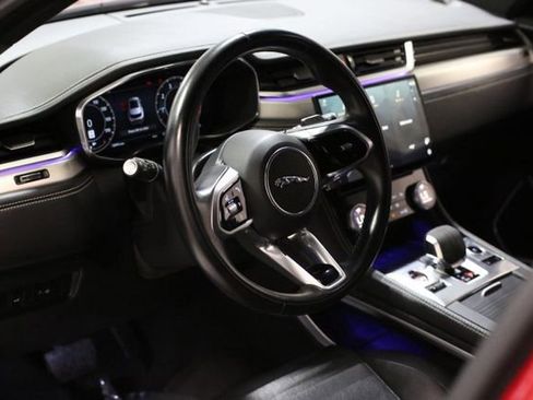 Used 2024 Jaguar F-PACE R-Dynamic S image 7