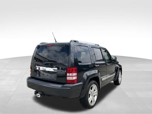 Used 2011 Jeep Liberty Sport RWD image 5