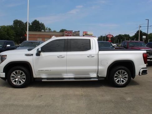 Used 2022 GMC Sierra 1500 Denali AWD/4WD image 2