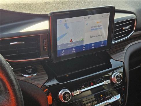 Used 2023 Ford Explorer Limited image 14