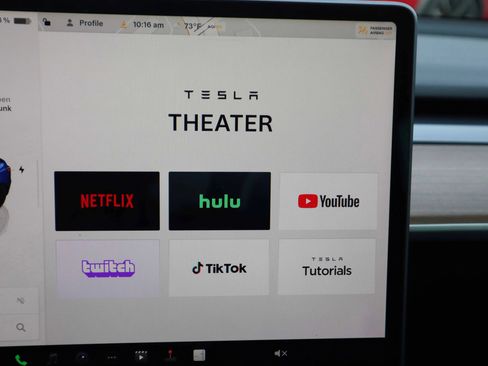 Used 2023 Tesla Model 3 Performance image 22