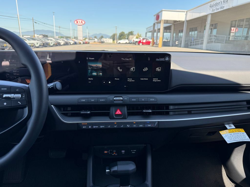 New 2026 Kia K4 FWD image 22