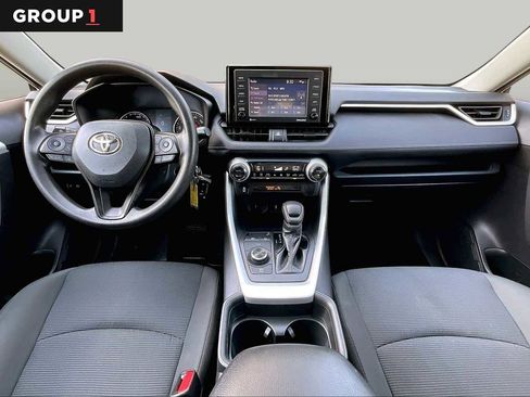 Used 2020 Toyota RAV4 LE AWD/4WD image 16