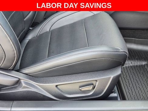 Used 2025 Ford Mustang GT Premium RWD image 26