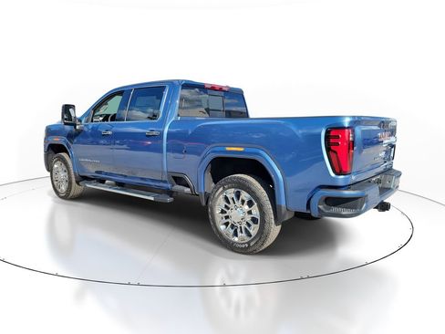 New 2026 GMC Sierra 2500 Denali w/ Denali Reserve Package AWD/4WD image 3