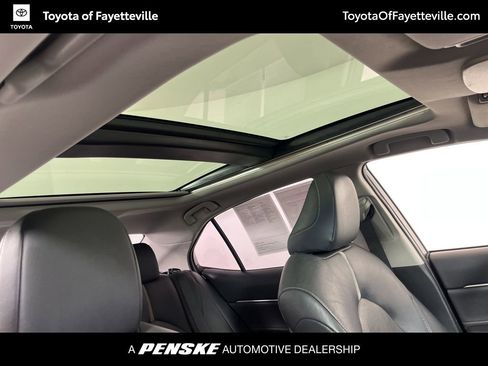 Used 2018 Toyota Camry XSE w/ Driver Assist Package image 6