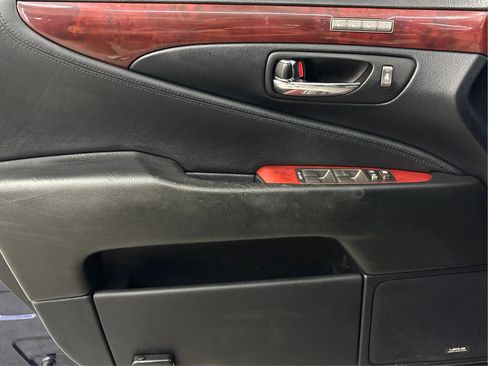 Used 2010 Lexus LS 460 AWD image 25