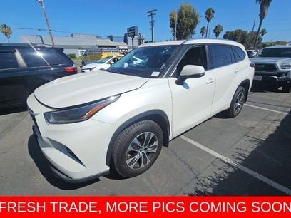 Used 2021 Toyota Highlander XLE
