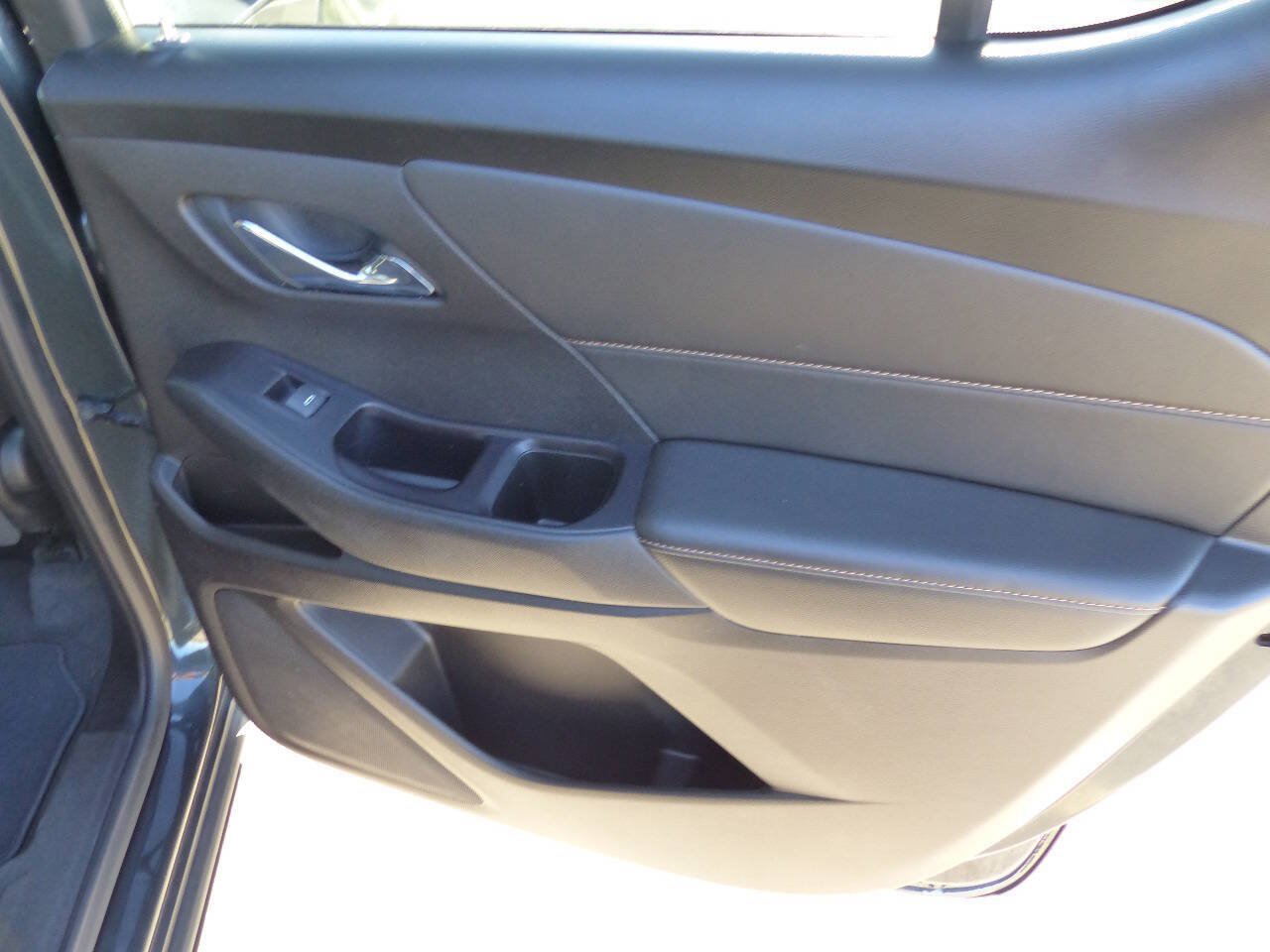 Used 2019 Chevrolet Traverse LT FWD image 26