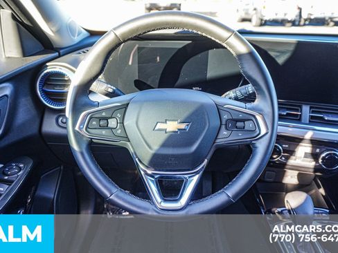 Used 2025 Chevrolet Trax LT w/ LT Convenience Package image 30