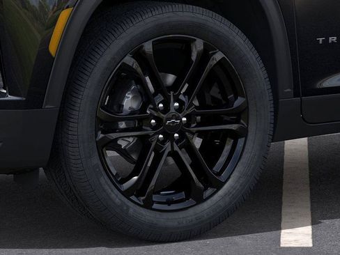 New 2026 Chevrolet Traverse LT w/ Driver Confidence Package image 9