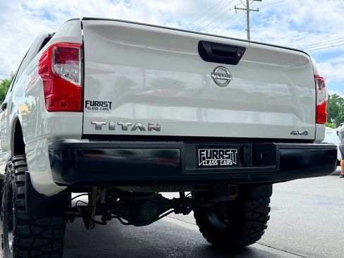 Used 2017 Nissan Titan S AWD/4WD image 8