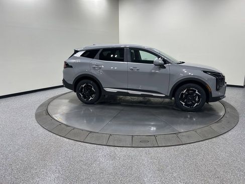 New 2026 Kia Sportage EX image 4