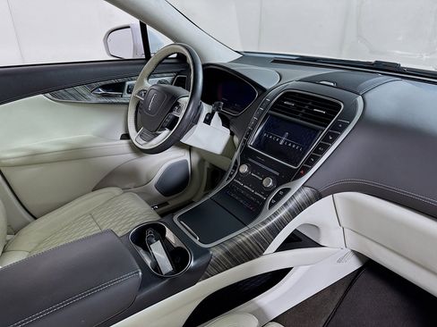 Used 2019 Lincoln Nautilus Black Label image 30