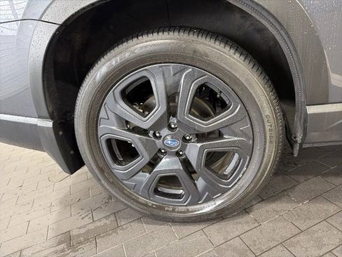 Used 2024 Subaru Ascent Onyx Edition image 38